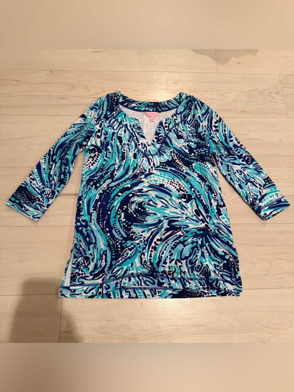 Lilly Pulitzer Aqua, Teal & Navy Swirl V-Neck Top